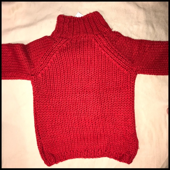 Cupid’s Sweater - Picture 5 of 5